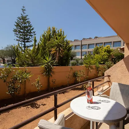 Rossis Hotel 3*